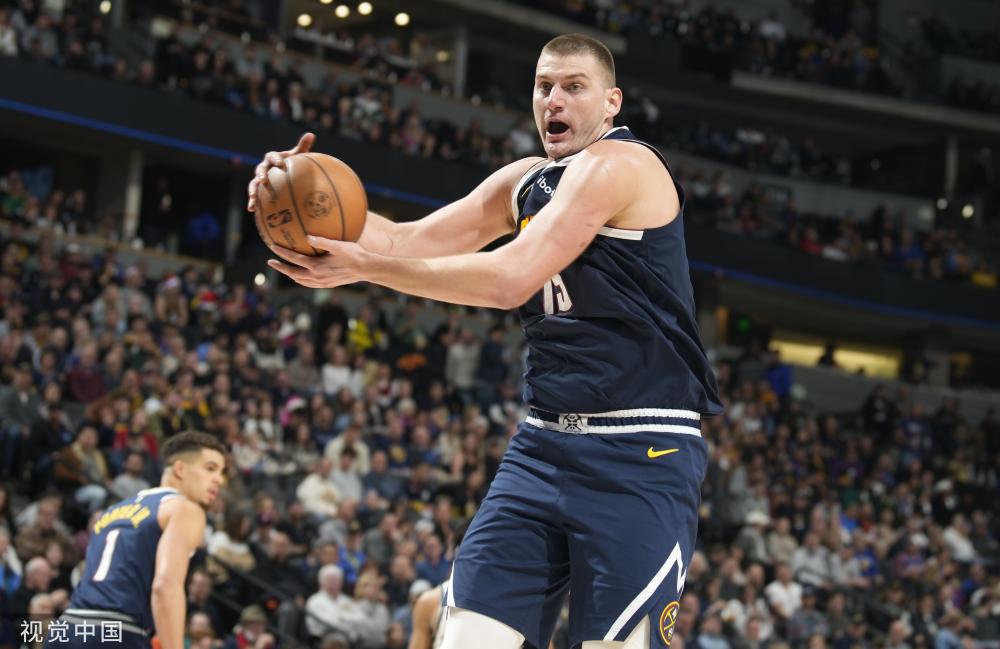 的带领下展 的带领下展