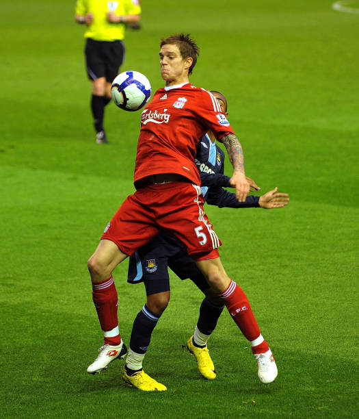 足球壟斷的 足球壟斷的